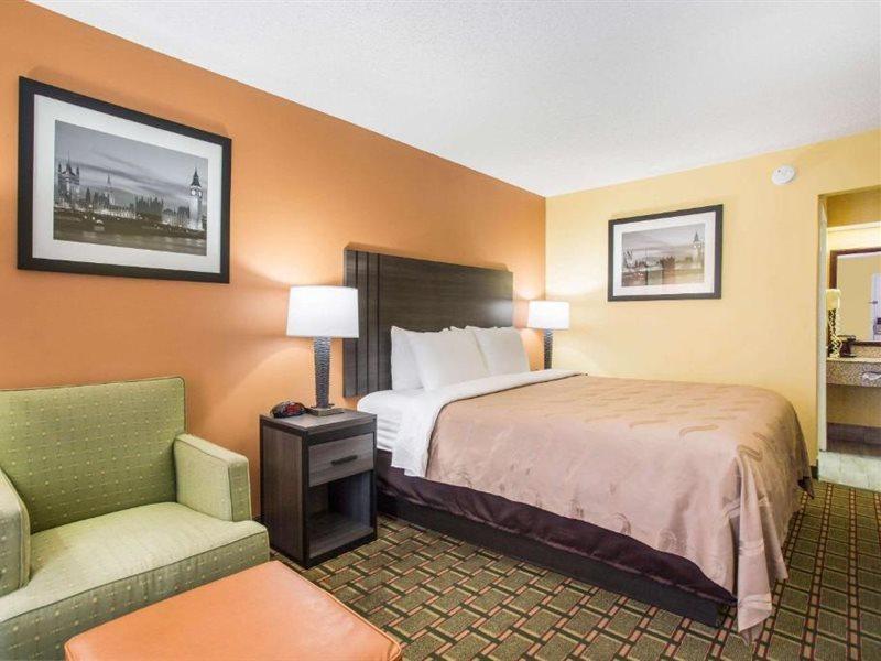Quality Inn - White House Exteriér fotografie
