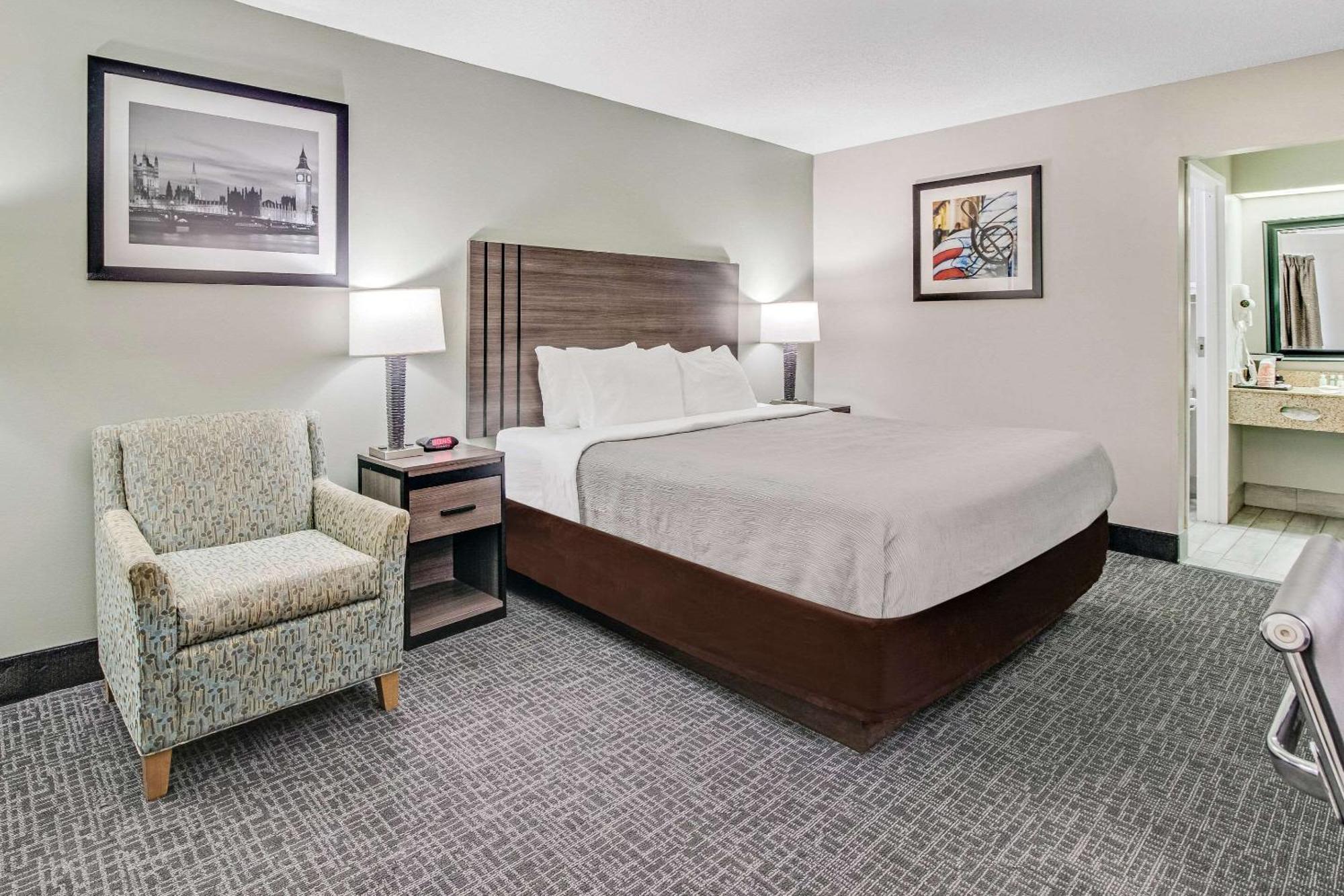 Quality Inn - White House Exteriér fotografie