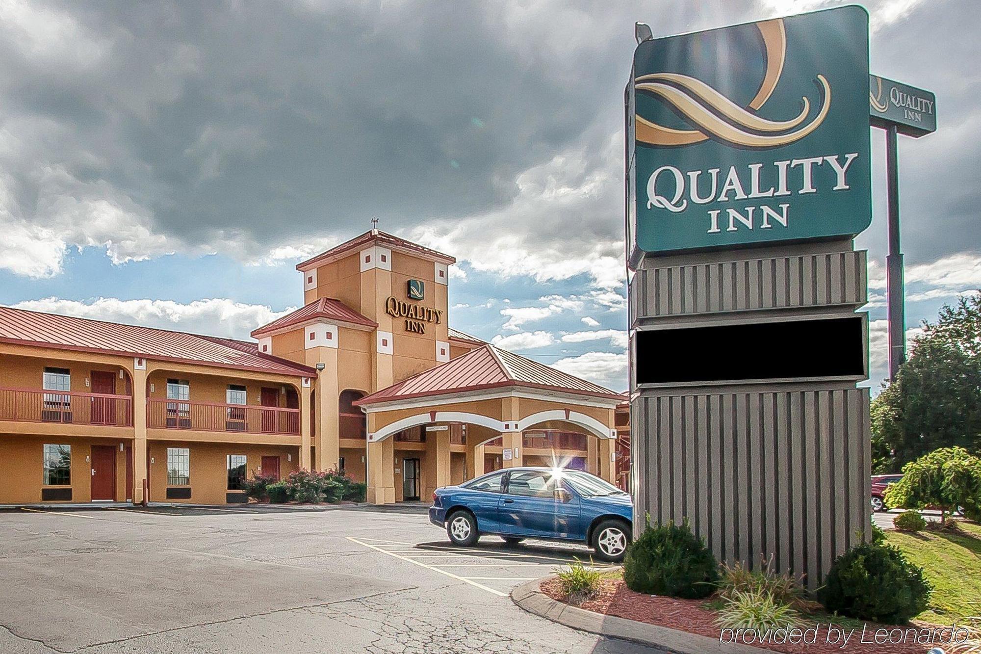 Quality Inn - White House Exteriér fotografie